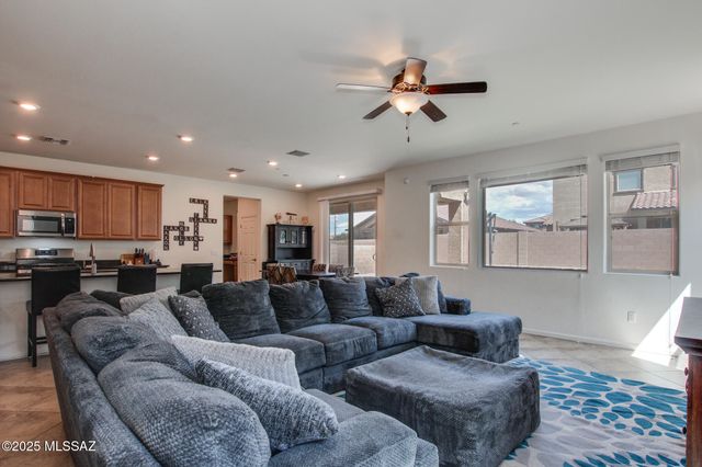 12106 N Walz Drive, Marana, AZ 85653