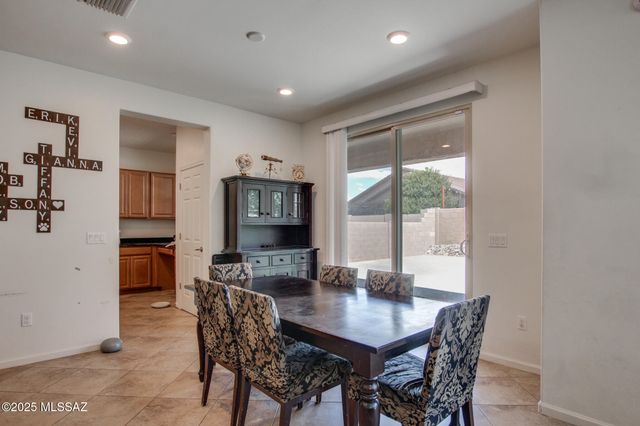 12106 N Walz Drive, Marana, AZ 85653