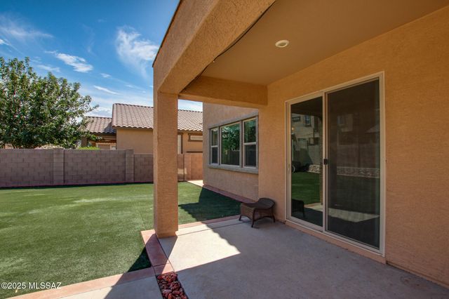 12106 N Walz Drive, Marana, AZ 85653