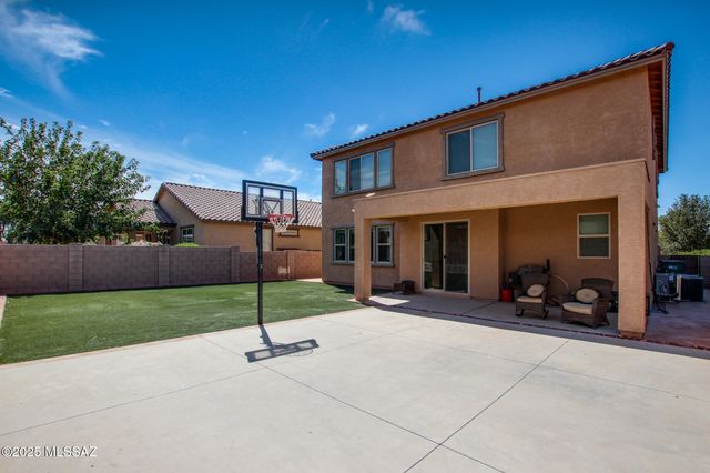 12106 N Walz Drive, Marana, AZ 85653