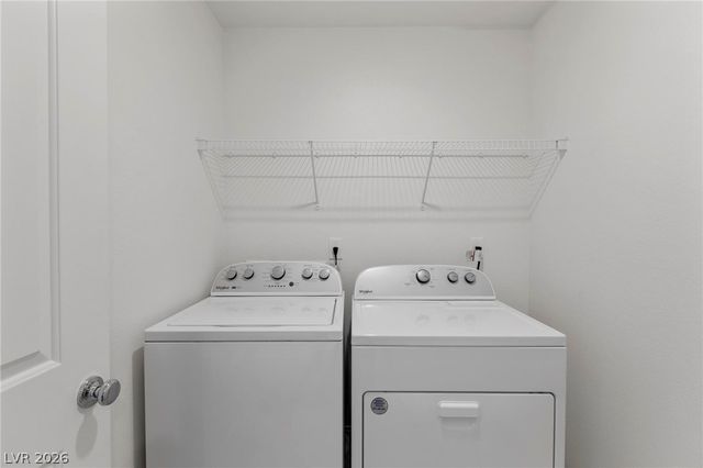 10183 Glowing Amber Street, Las Vegas, NV 89141