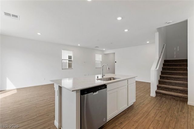 10183 Glowing Amber Street, Las Vegas, NV 89141