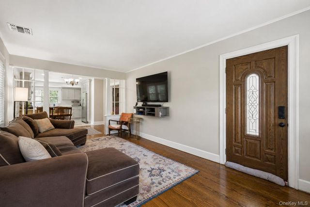 105 4th Avenue, East Northport, NY 11731
