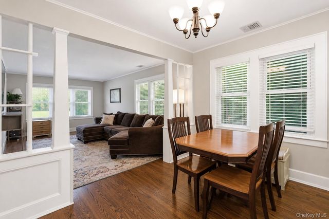 105 4th Avenue, East Northport, NY 11731
