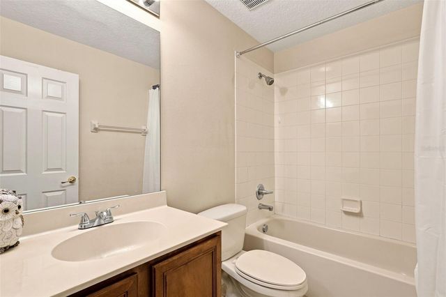 1360 LONG OAK WAY, Sanford, FL 32771