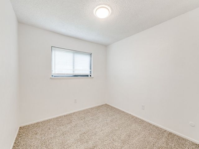 3914 Willowood Lane, Grand Prairie, TX 75052