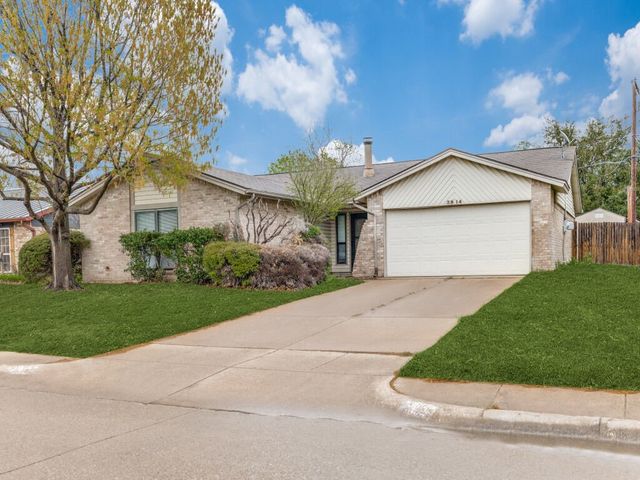 3914 Willowood Lane, Grand Prairie, TX 75052
