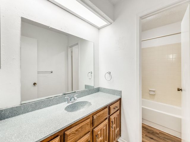3914 Willowood Lane, Grand Prairie, TX 75052