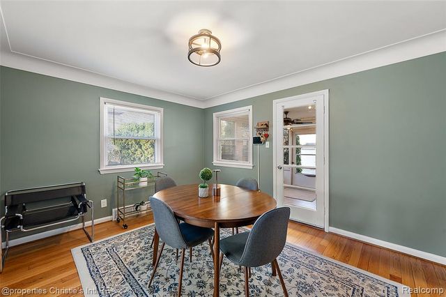 852 Harcourt Road, Grosse Pointe Park, MI 48230