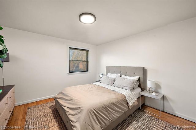 852 Harcourt Road, Grosse Pointe Park, MI 48230