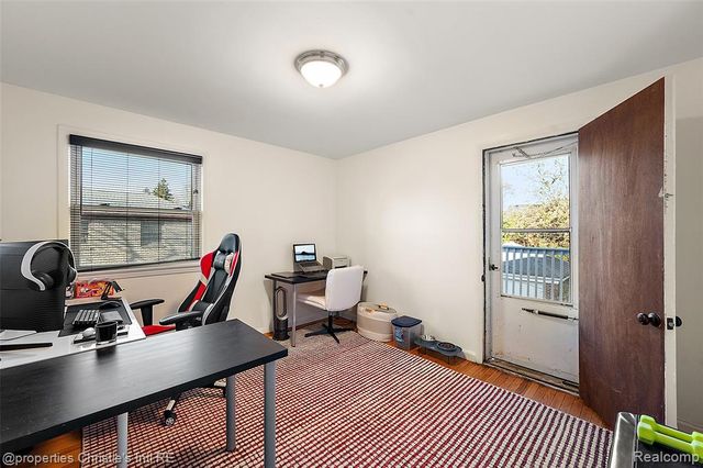 852 Harcourt Road, Grosse Pointe Park, MI 48230