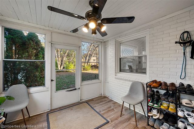 852 Harcourt Road, Grosse Pointe Park, MI 48230