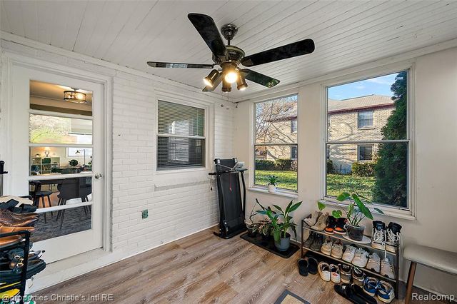 852 Harcourt Road, Grosse Pointe Park, MI 48230