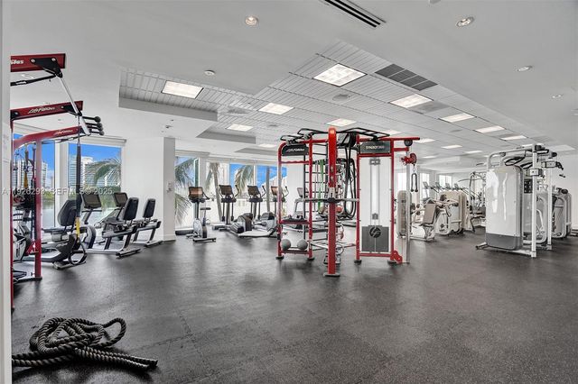 3201 NE 183rd St 704, Aventura, FL 33160