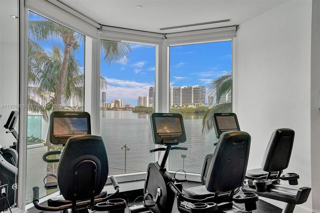 3201 NE 183rd St 704, Aventura, FL 33160