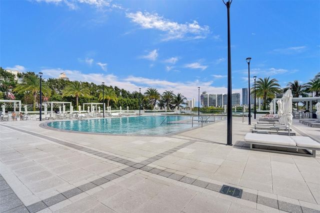 3201 NE 183rd St 704, Aventura, FL 33160