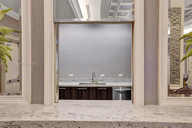 3201 NE 183rd St 704, Aventura, FL 33160