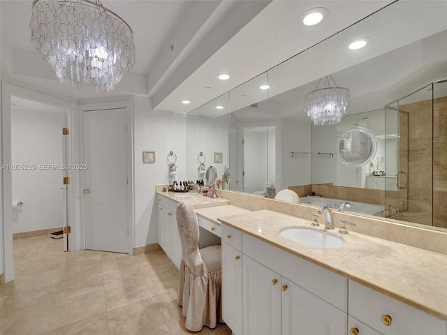 3201 NE 183rd St 704, Aventura, FL 33160