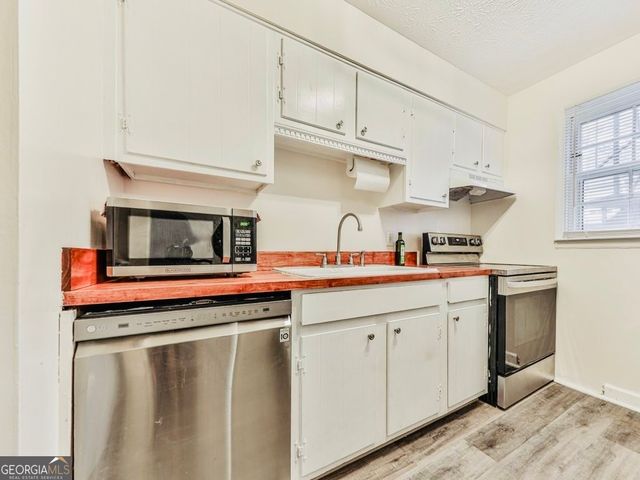 6700 Roswell Road 24E, Atlanta, GA 30328