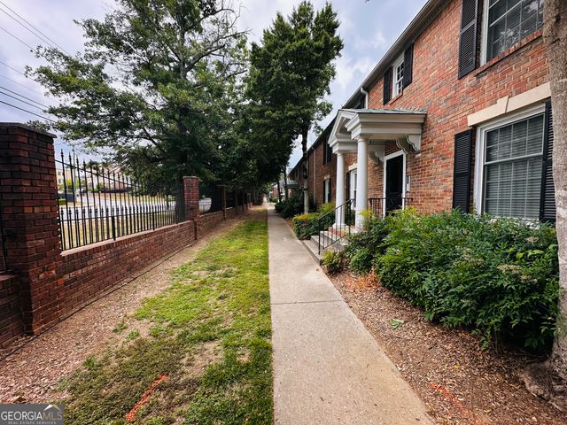 6700 Roswell Road 24E, Atlanta, GA 30328