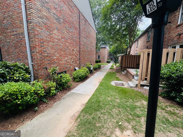 6700 Roswell Road 24E, Atlanta, GA 30328