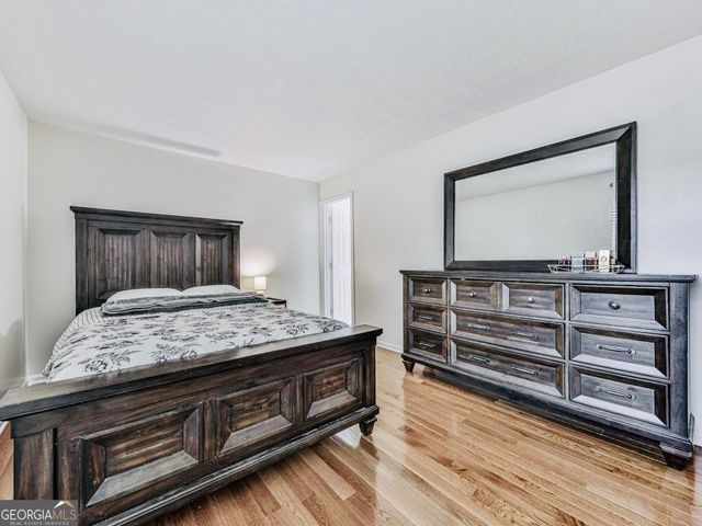 6700 Roswell Road 24E, Atlanta, GA 30328