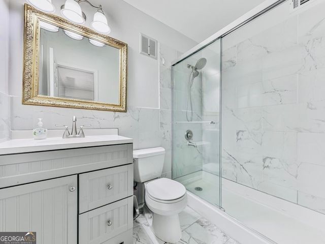 6700 Roswell Road 24E, Atlanta, GA 30328