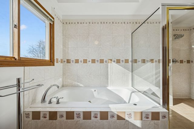 1795 Needmore Rd, Old Hickory, TN 37138