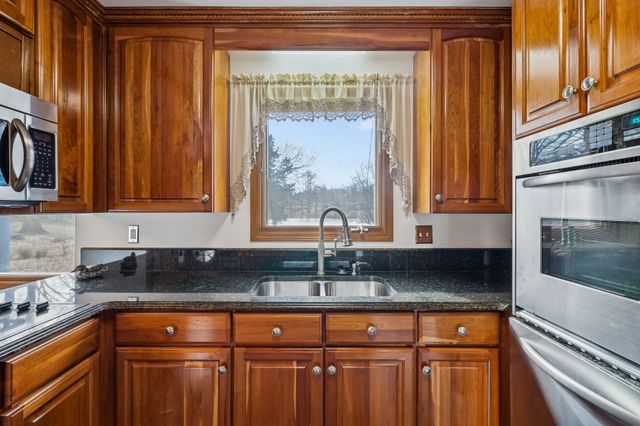 1795 Needmore Rd, Old Hickory, TN 37138