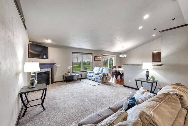 3309 E AQUAMARINE AVENUE, Appleton, WI 54913