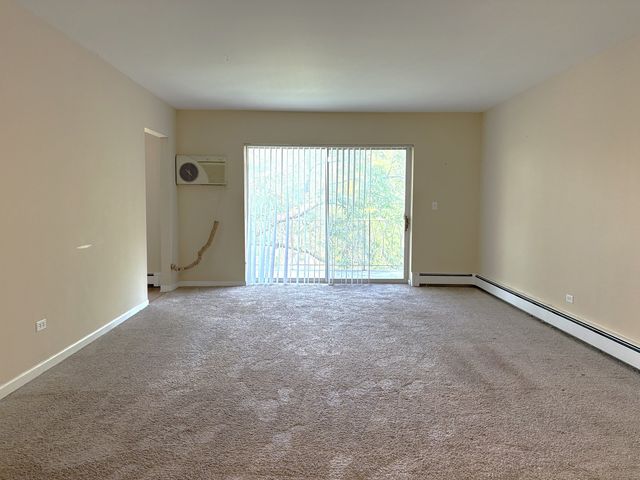 1311 S Finley Road 404, Lombard, IL 60148