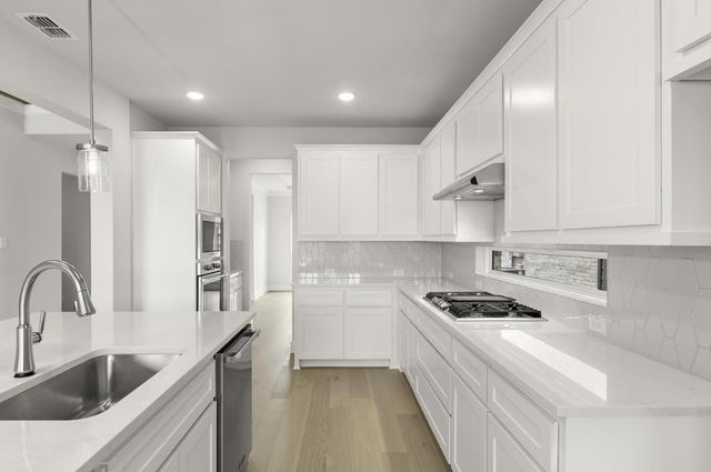 1824 Valencia Drive, Little Elm, TX 75068