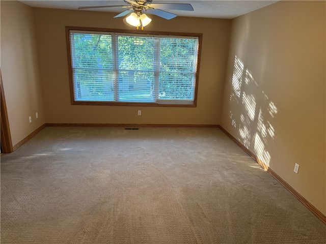 34 S Bandy Drive, Holiday Island, AR 72631