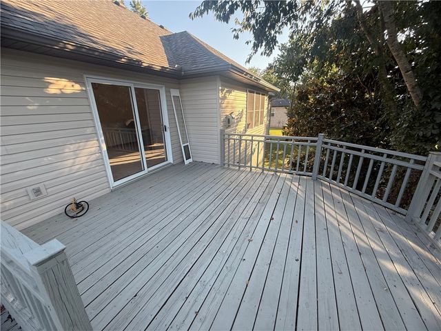 34 S Bandy Drive, Holiday Island, AR 72631