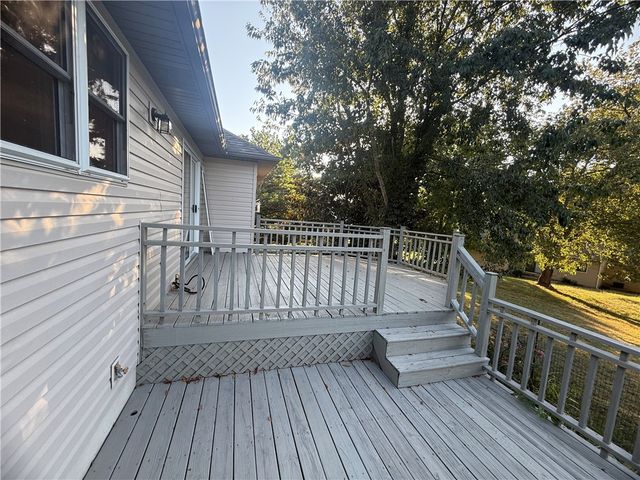 34 S Bandy Drive, Holiday Island, AR 72631