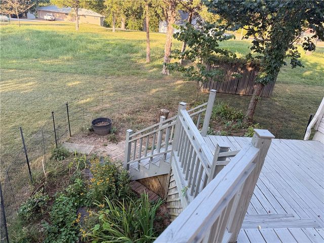 34 S Bandy Drive, Holiday Island, AR 72631
