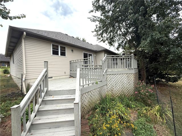 34 S Bandy Drive, Holiday Island, AR 72631