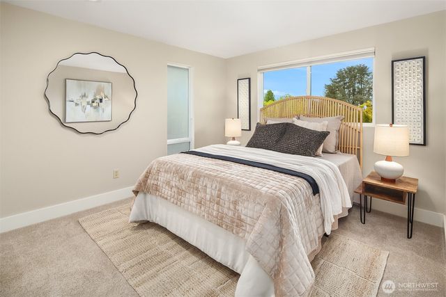 8530 54th Avenue NE, Seattle, WA 98115