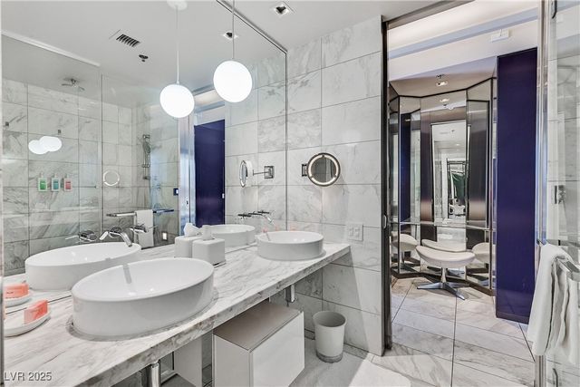 4381 West Flamingo Road 1101, Las Vegas, NV 89103