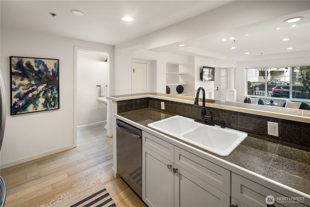 1519 NW 57th Street, Seattle, WA 98107