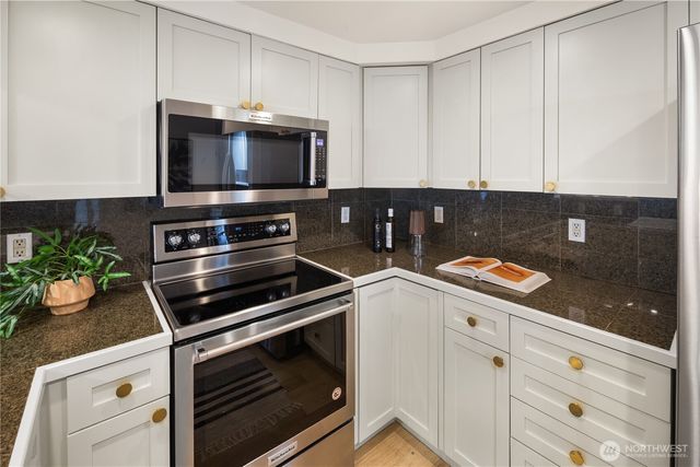 1519 NW 57th Street, Seattle, WA 98107