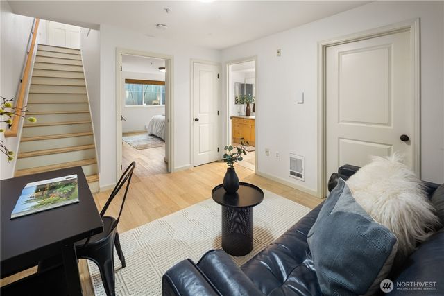 1519 NW 57th Street, Seattle, WA 98107