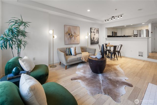 1519 NW 57th Street, Seattle, WA 98107