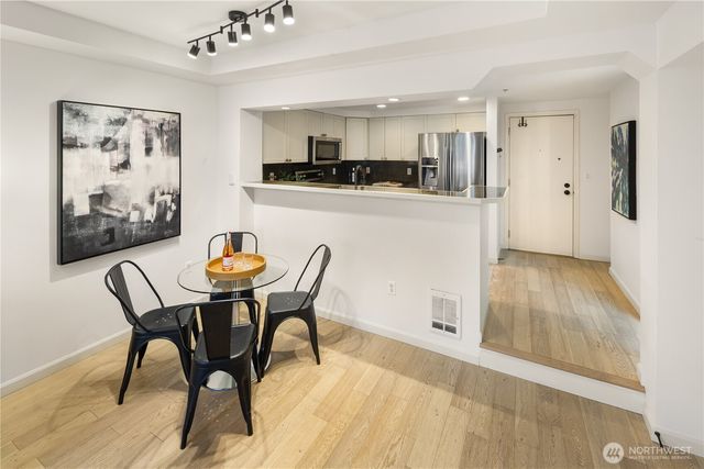 1519 NW 57th Street, Seattle, WA 98107