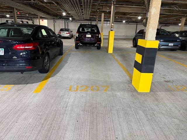 60 Cross St E 207, Somerville, MA 02145