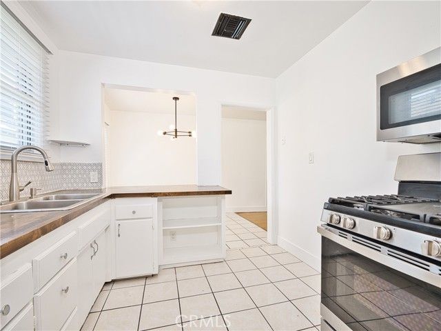 6153 Clybourn Avenue, North Hollywood (los Angeles), CA 91606