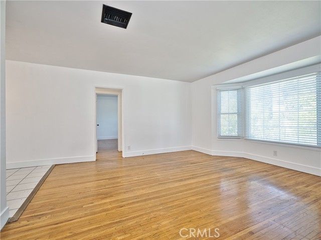 6153 Clybourn Avenue, North Hollywood (los Angeles), CA 91606