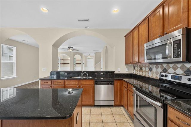 289 Oglethorpe Circle, Moncks Corner, SC 29461