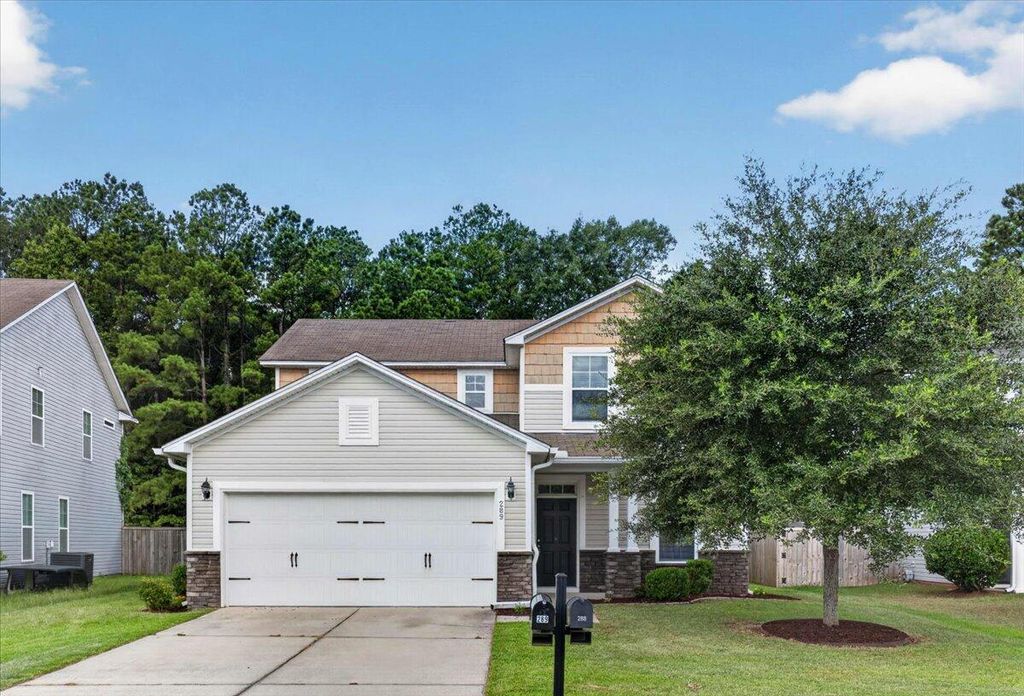 289 Oglethorpe Circle, Moncks Corner, SC 29461