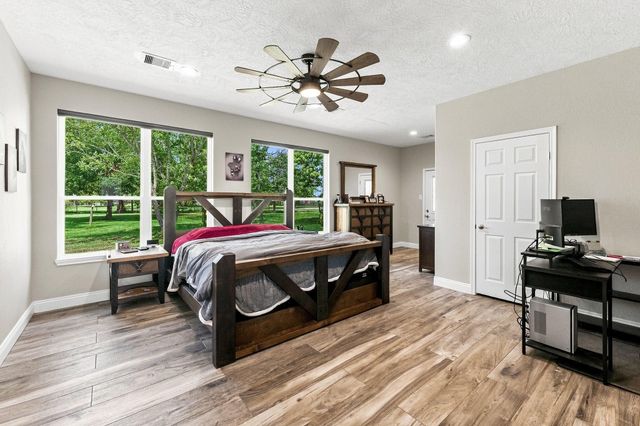 9010 Point Barrow Road, Beach City, TX 77523